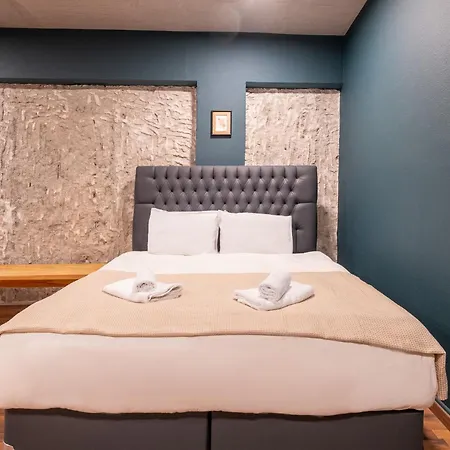 Daire House Of Paralympic Athlete Mike Seitis Rhodes City