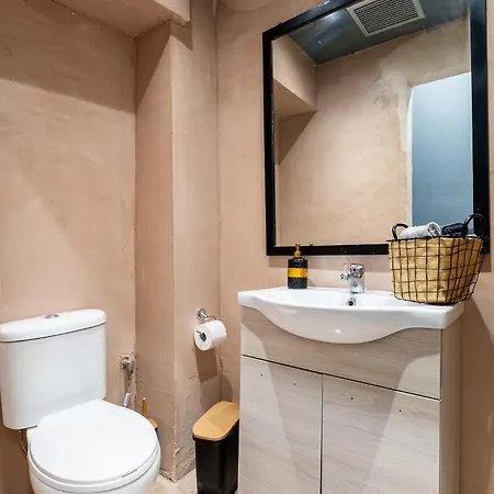 Daire House Of Paralympic Athlete Mike Seitis